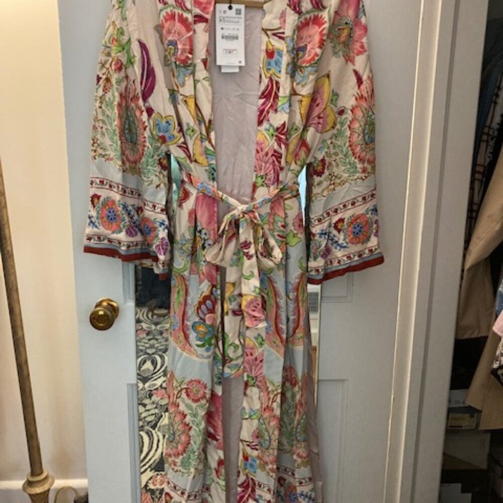 ZARA Printed Floral Kimono Robe with belt and side slits XS